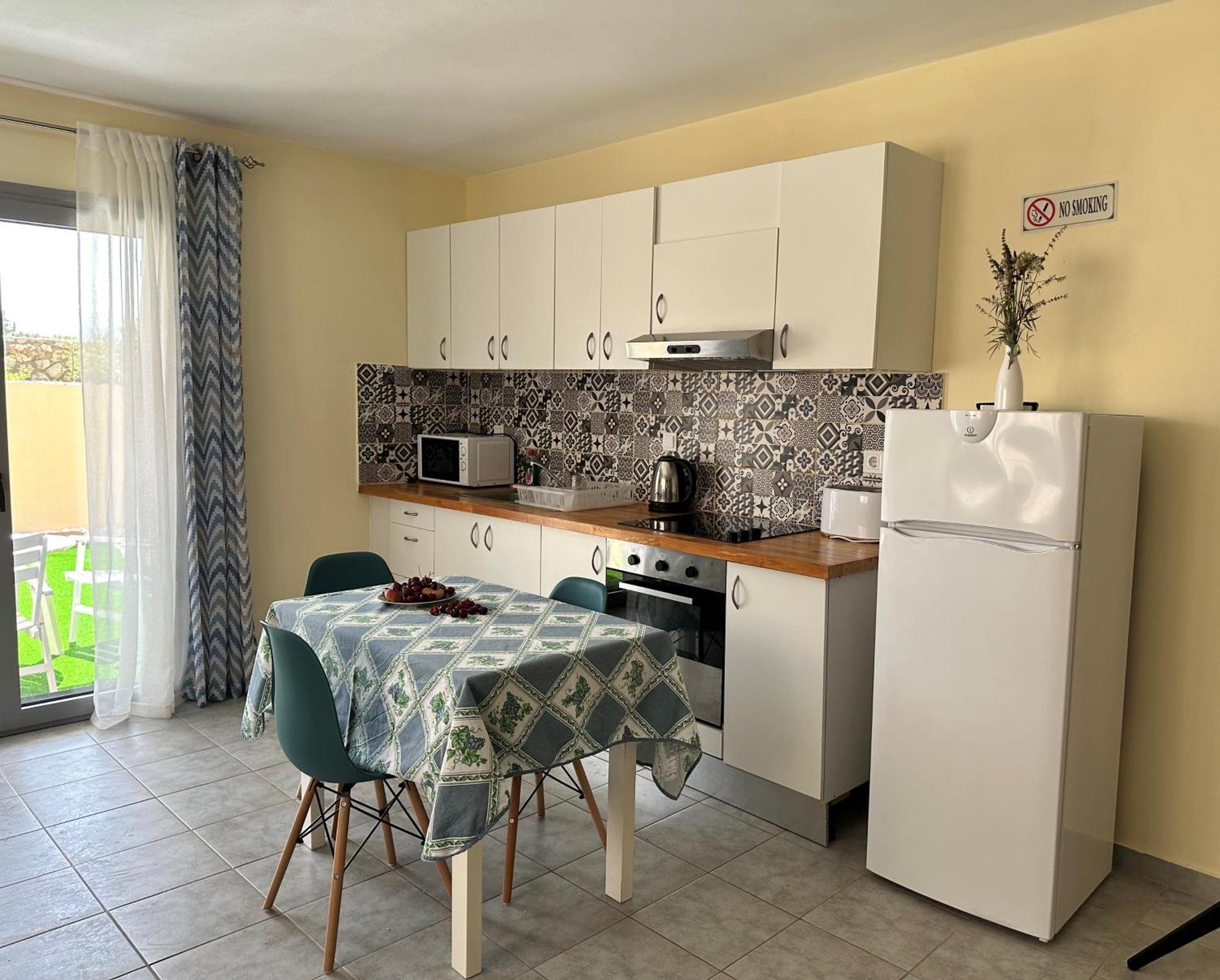 Lotus Studio Apartment North Lixouri Exteriör bild